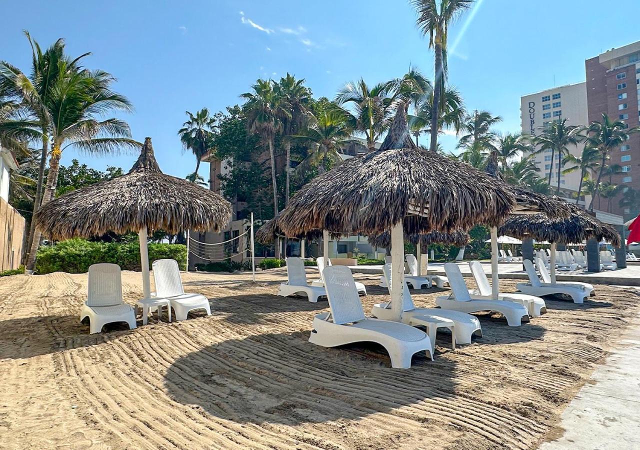 The Palms Resort Of 마사틀란 외부 사진
