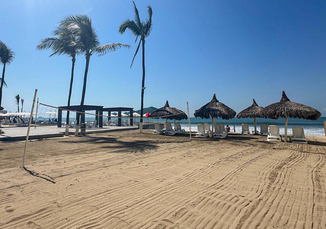 The Palms Resort Of 마사틀란 외부 사진