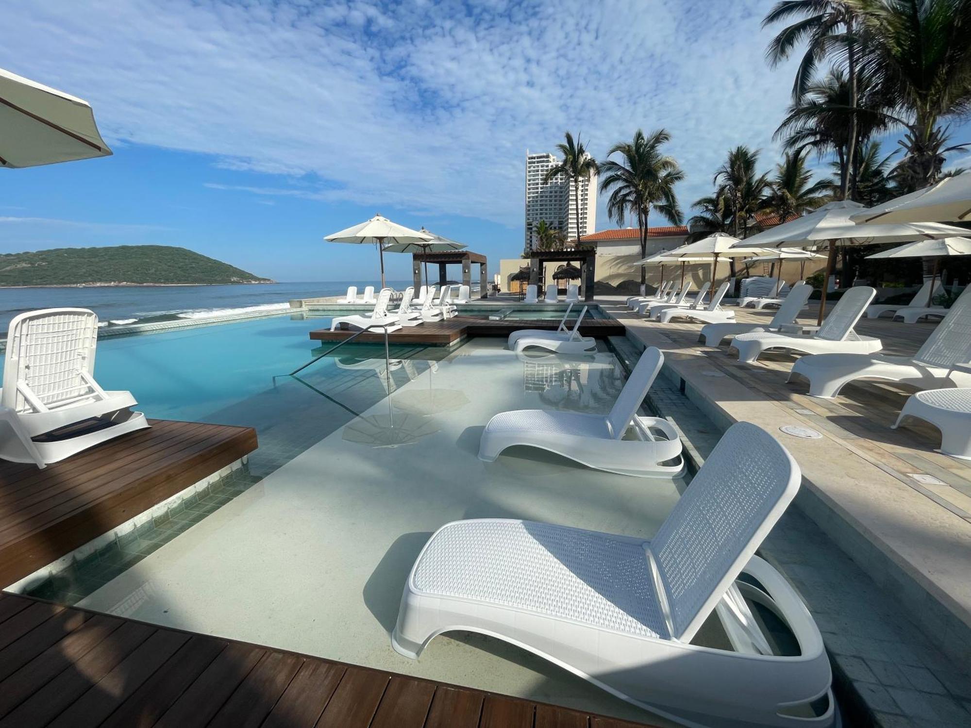 The Palms Resort Of 마사틀란 외부 사진